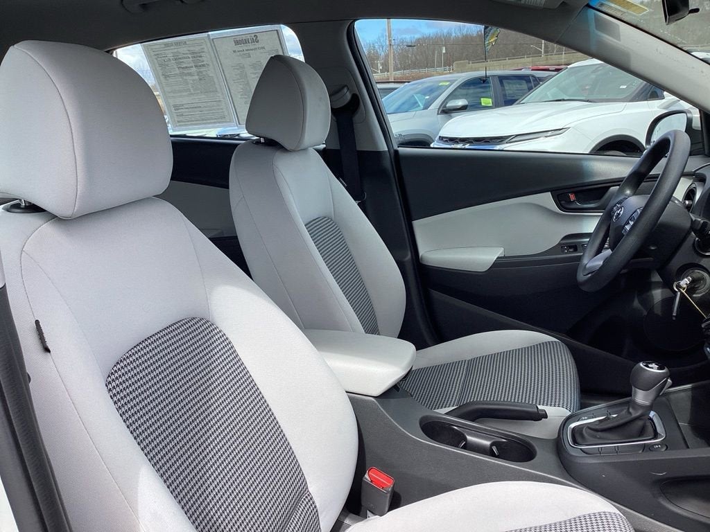 2023 Hyundai Kona SE