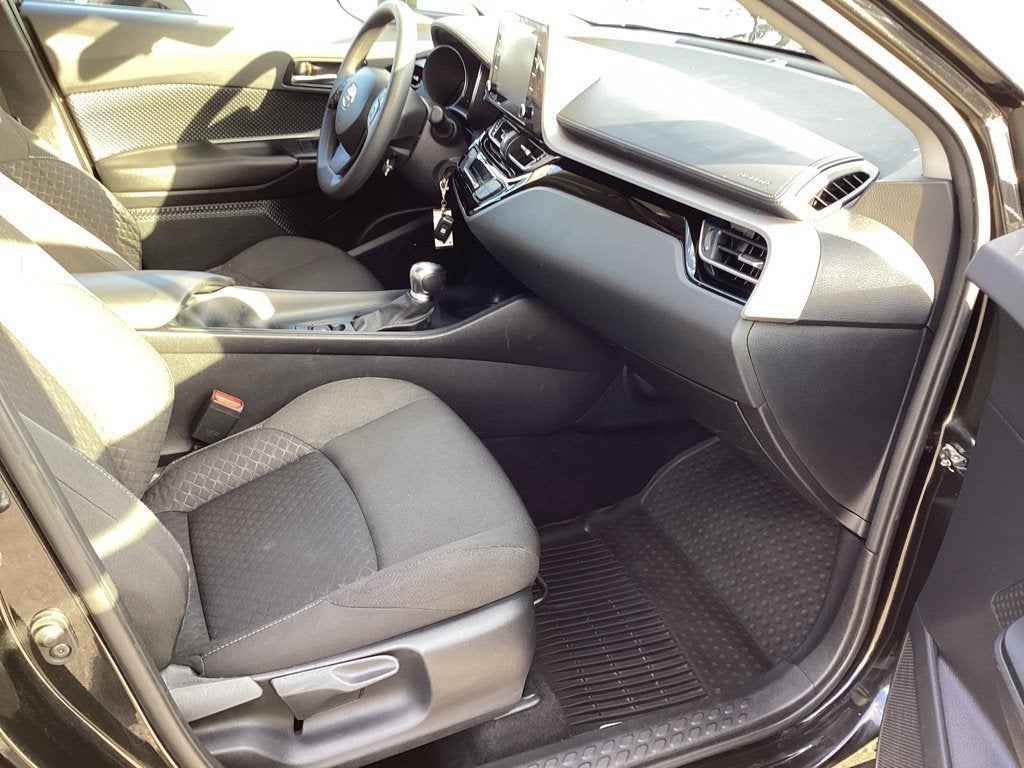 2020 Toyota C-HR LE