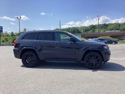 2018 Jeep Grand Cherokee Altitude 4x4 *Ltd Avail*