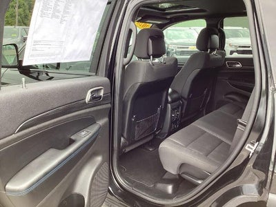 2020 Jeep Grand Cherokee Laredo 4x4