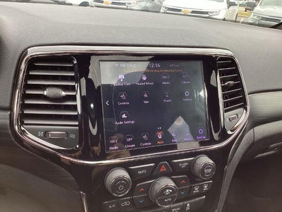 2020 Jeep Grand Cherokee Laredo 4x4