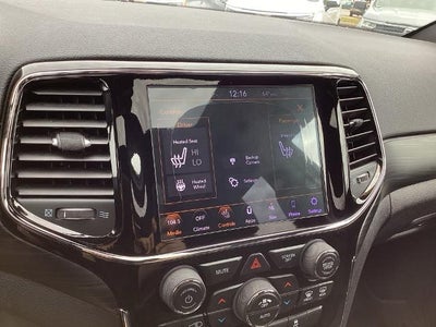 2020 Jeep Grand Cherokee Laredo 4x4