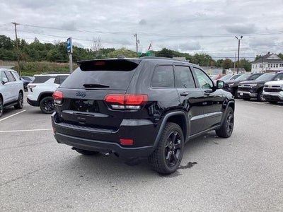 2020 Jeep Grand Cherokee Laredo 4x4