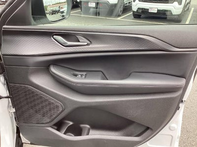 2025 Jeep Grand Cherokee Laredo X 4x4