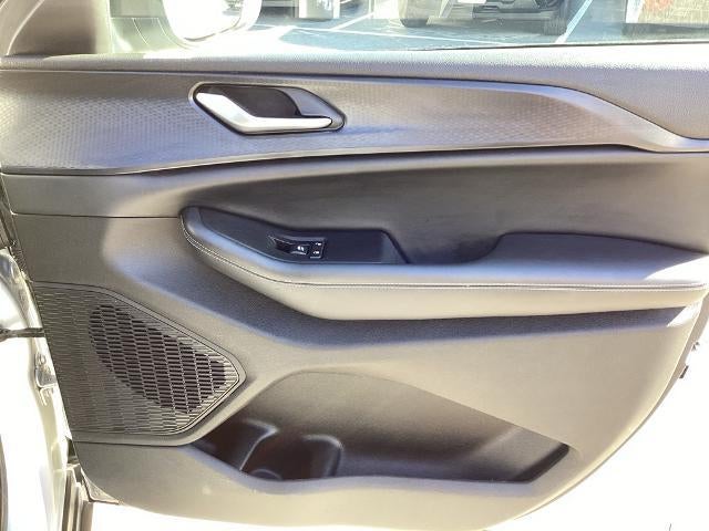 2023 Jeep Grand Cherokee L Laredo 4x4