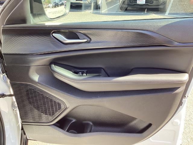 2023 Jeep Grand Cherokee L Laredo 4x4