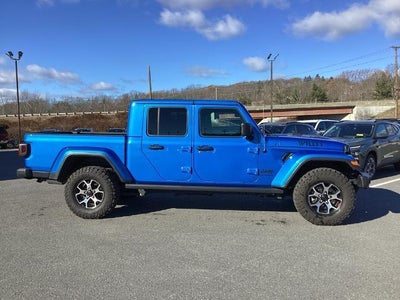 2023 Jeep Gladiator Willys Sport 4x4 *Ltd Avail*