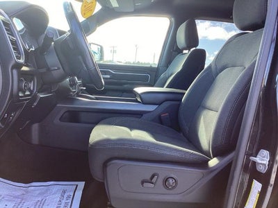 2020 RAM 1500 Big Horn 4x4 Crew Cab 5'7" Box