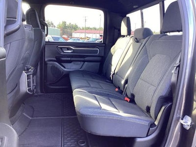 2022 RAM 1500 Big Horn 4x4 Crew Cab 5'7" Box