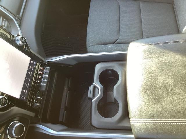 2022 RAM 1500 Big Horn 4x4 Crew Cab 5'7" Box