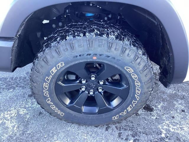 2022 RAM 1500 Rebel 4x4 Crew Cab 5'7" Box