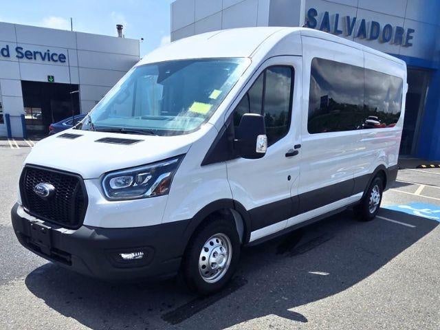 2025 Ford Transit Passenger Wagon T-350 148" Med Roof XL AWD
