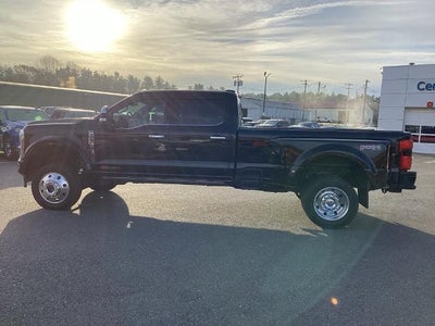 2024 Ford Super Duty F-450 DRW Limited 4WD Crew Cab 8' Box