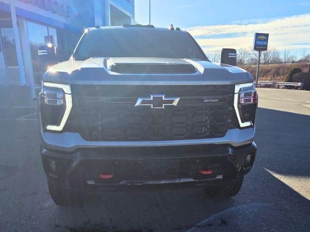 2025 Chevrolet Silverado 2500 HD Crew Cab Standard Box 4-Wheel Drive ZR2