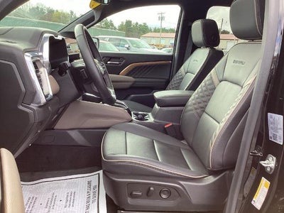 2024 GMC Canyon Crew Cab Short Box 4-Wheel Drive Denali