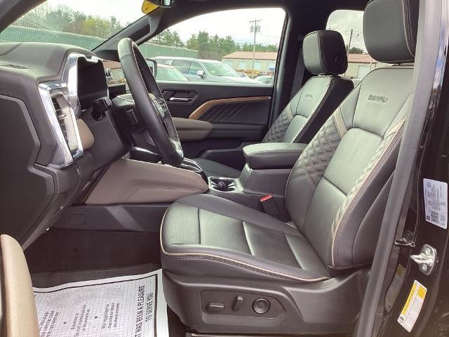2024 GMC Canyon Crew Cab Short Box 4-Wheel Drive Denali