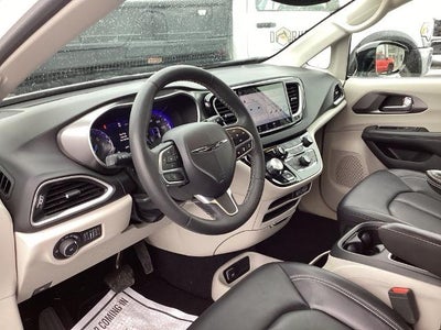 2024 Chrysler Pacifica Touring L FWD