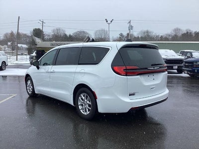 2024 Chrysler Pacifica Touring L FWD