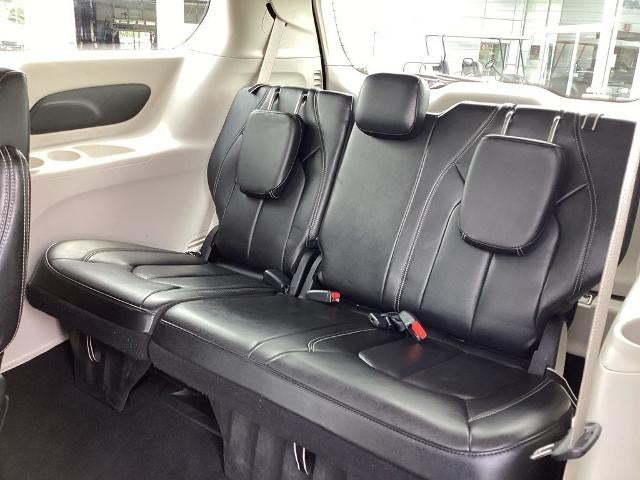 2023 Chrysler Pacifica Touring L FWD