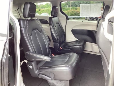 2023 Chrysler Pacifica Touring L FWD