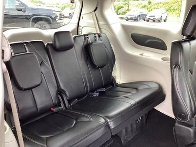 2023 Chrysler Pacifica Touring L FWD