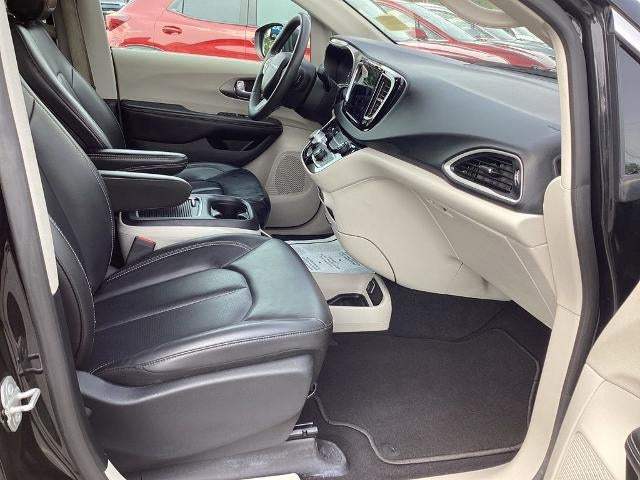 2023 Chrysler Pacifica Touring L FWD