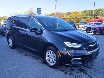 2025 Chrysler Pacifica Select FWD