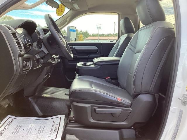2020 RAM 3500 Tradesman 4x4 Reg Cab 8' Box