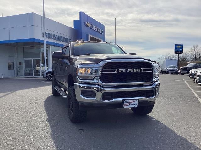2022 RAM 3500 Tradesman 4x4 Crew Cab 6'4" Box