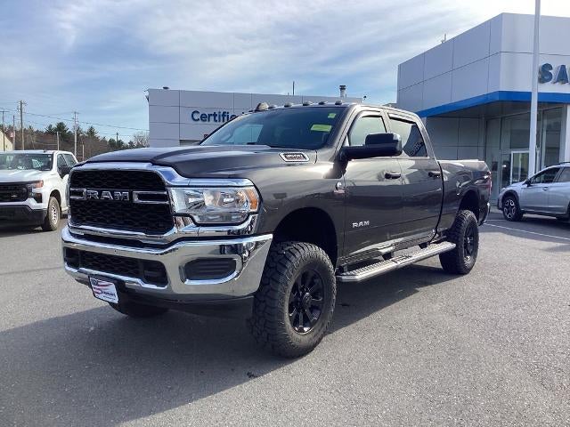 2022 RAM 3500 Tradesman 4x4 Crew Cab 6'4" Box