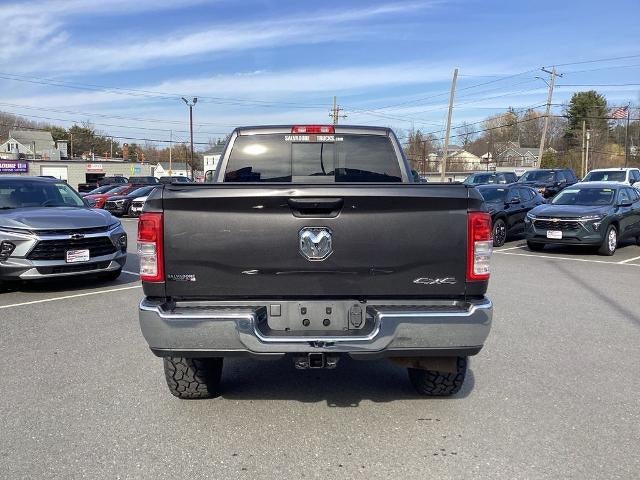 2022 RAM 3500 Tradesman 4x4 Crew Cab 6'4" Box