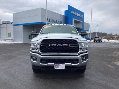 2022 RAM 3500 Big Horn 4x4 Crew Cab 8' Box