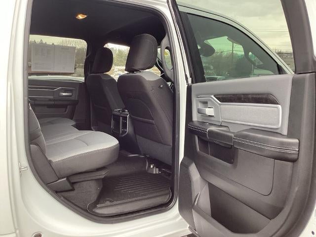 2022 RAM 3500 Big Horn 4x4 Crew Cab 8' Box