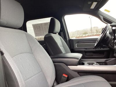 2022 RAM 3500 Big Horn 4x4 Crew Cab 8' Box