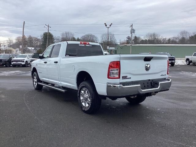 2022 RAM 3500 Big Horn 4x4 Crew Cab 8' Box