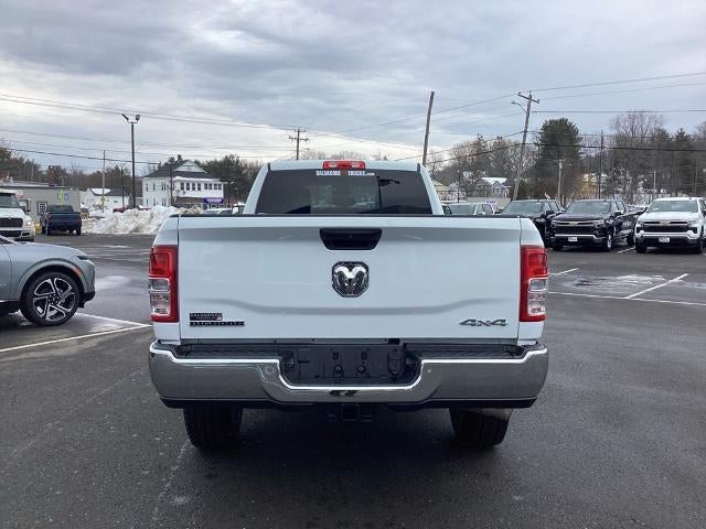 2022 RAM 3500 Big Horn 4x4 Crew Cab 8' Box