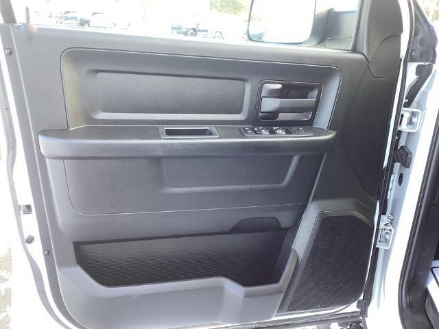 2022 RAM 2500 Tradesman 4x4 Crew Cab 6'4" Box