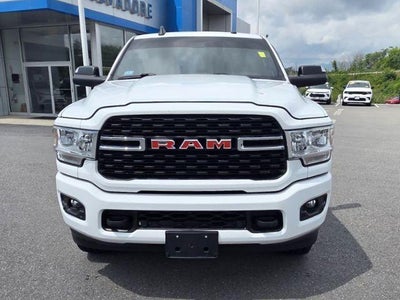 2022 RAM 2500 Big Horn 4x4 Crew Cab 6'4" Box