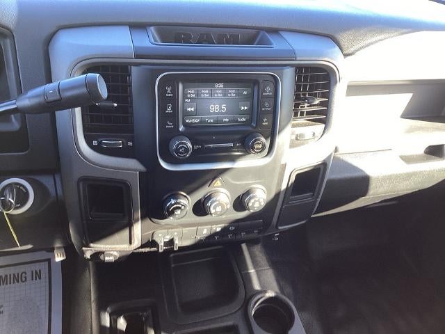 2015 RAM 5500 4WD Reg Cab 144" WB 60" CA Tradesman