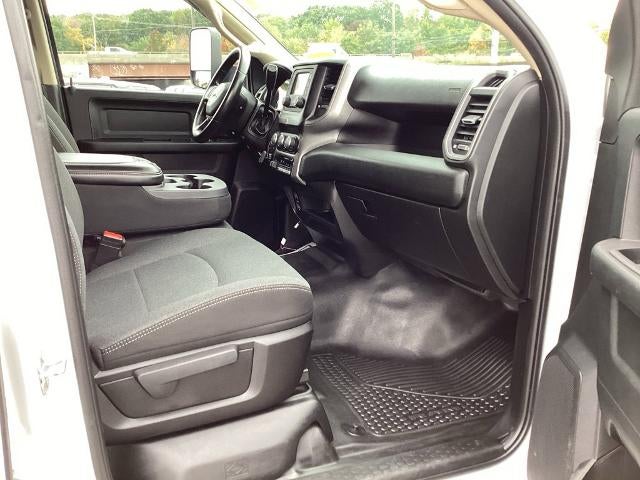2020 RAM 5500 Chassis Cab Tradesman 4x4 Crew Cab 60" CA 173.4" WB