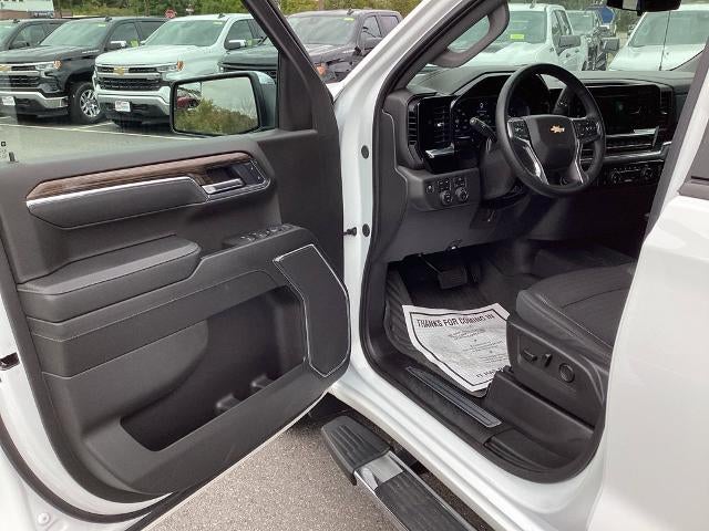 2025 Chevrolet Silverado 1500 Crew Cab Short Box 4-Wheel Drive LT 1LT