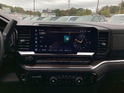2025 Chevrolet Silverado 1500 Crew Cab Short Box 4-Wheel Drive LT 1LT