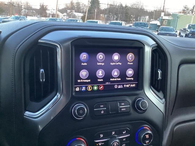 2020 Chevrolet Silverado 1500 Crew Cab Standard Box 4-Wheel Drive RST