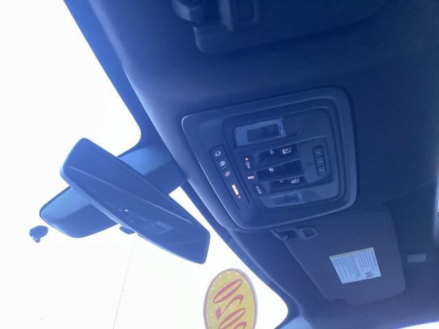 2020 Chevrolet Silverado 1500 Crew Cab Standard Box 4-Wheel Drive RST