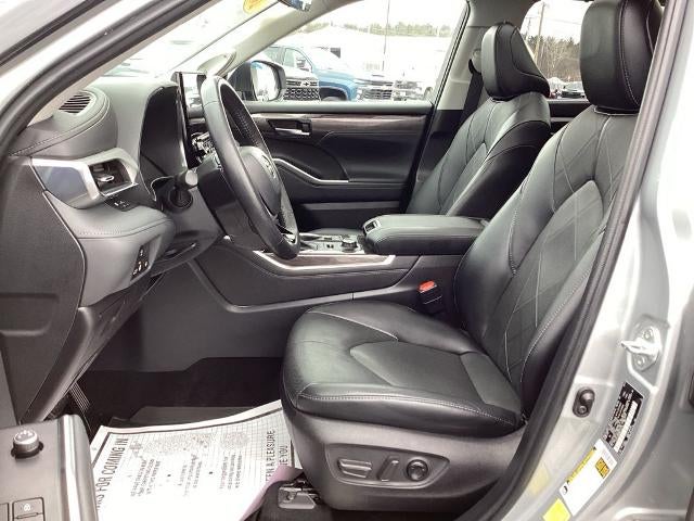 2022 Toyota Highlander Platinum AWD (Natl)