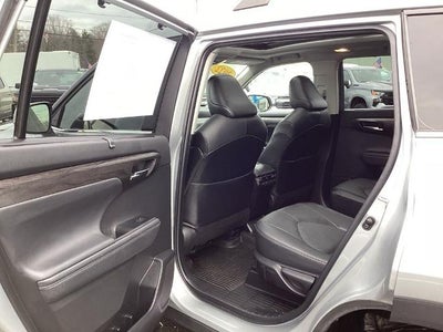 2022 Toyota Highlander Platinum AWD (Natl)