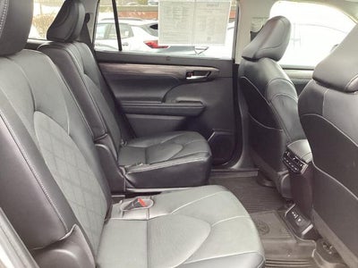 2022 Toyota Highlander Platinum AWD (Natl)