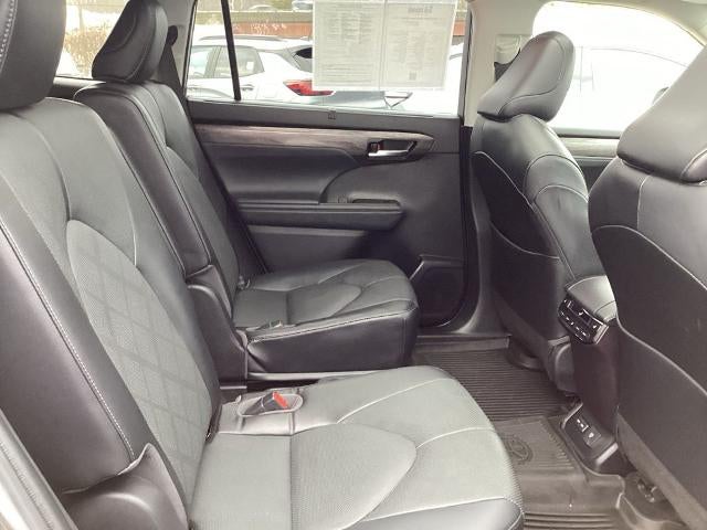 2022 Toyota Highlander Platinum AWD (Natl)