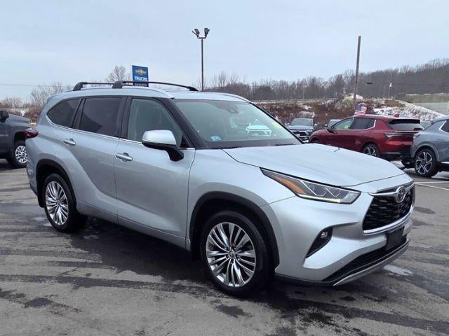 2022 Toyota Highlander Platinum AWD (Natl)