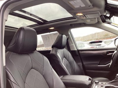 2022 Toyota Highlander Platinum AWD (Natl)